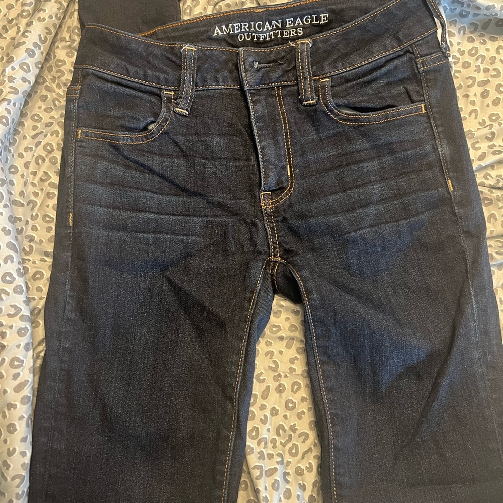 Like brand new AE dark wash jeggings sz 2 regular